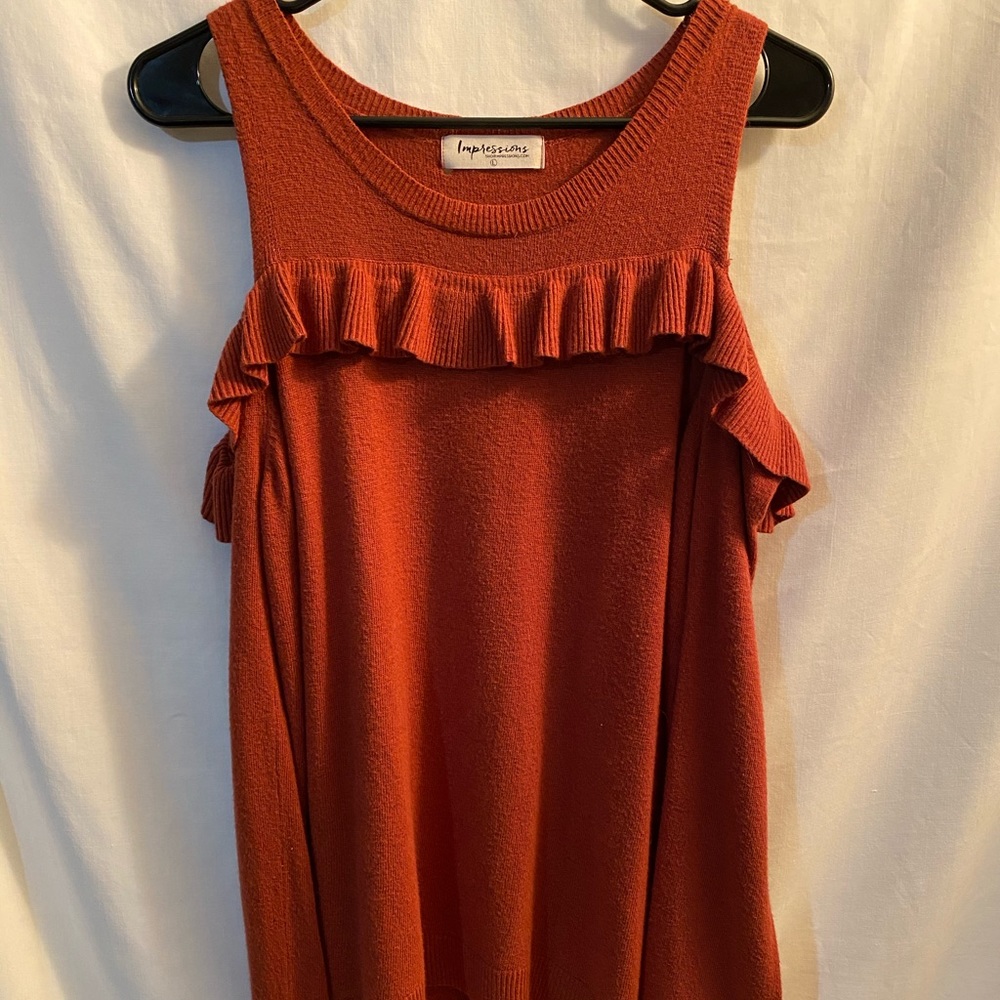 Women’s Rust colored cold shoulder sweater